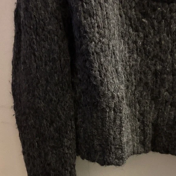 Everlane Charcoal Knit Pullover - Picture 5 of 6